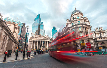 rapid bus through city centre 
