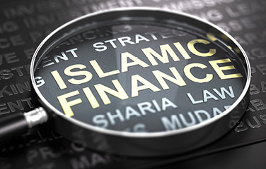 magnifying glass over islamic finance 