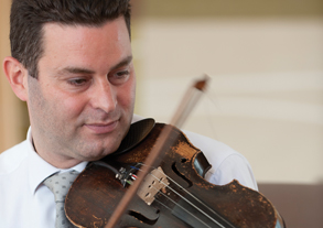 David Peters playing the violin